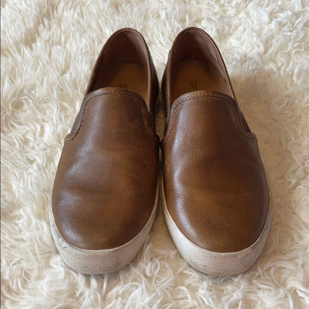 NWOT Frye sneakers size 7